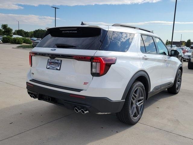 new 2025 Ford Explorer car, priced at $61,274