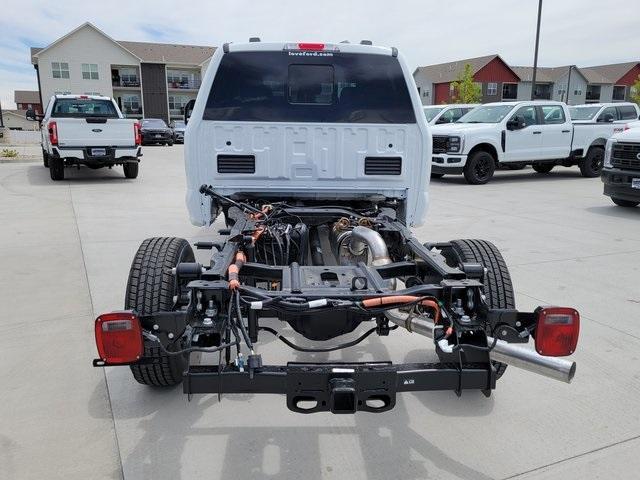 new 2025 Ford F-250 car, priced at $53,194