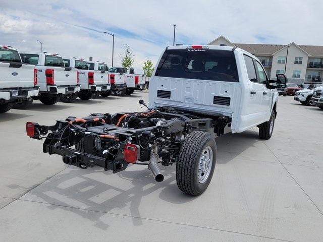 new 2025 Ford F-250 car, priced at $53,194