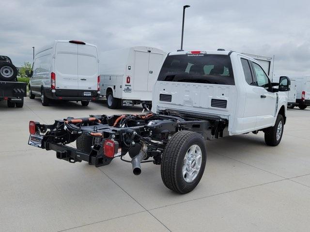 new 2025 Ford F-250 car, priced at $55,101