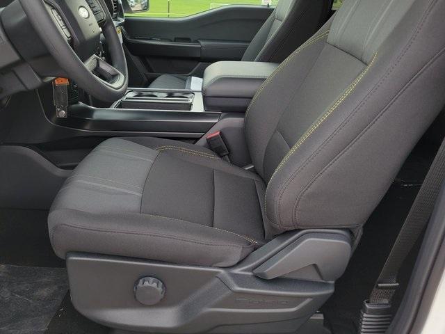 new 2025 Ford F-150 car, priced at $51,654