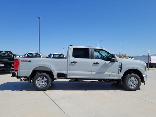 new 2025 Ford F-250 car, priced at $65,794