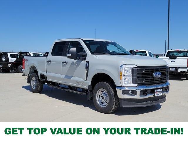 new 2025 Ford F-250 car, priced at $65,794