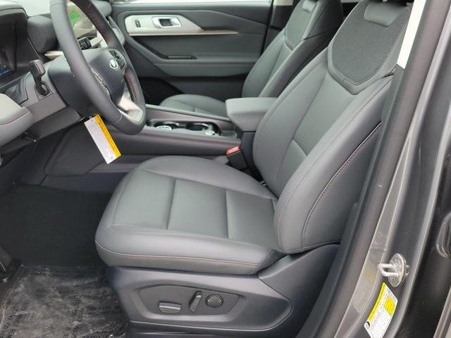 new 2025 Ford Explorer car, priced at $45,731