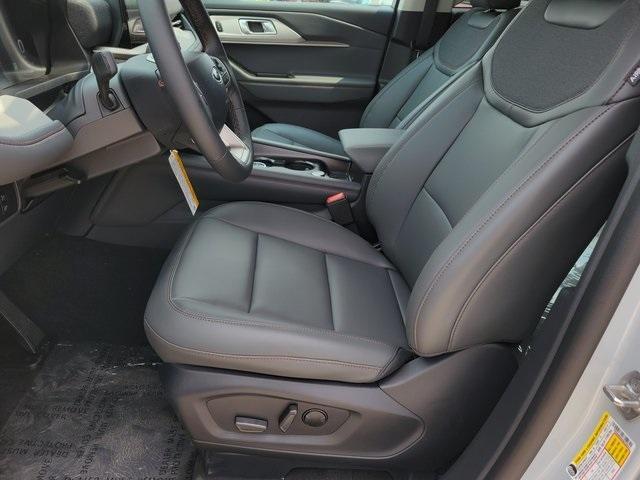 new 2025 Ford Explorer car, priced at $49,729