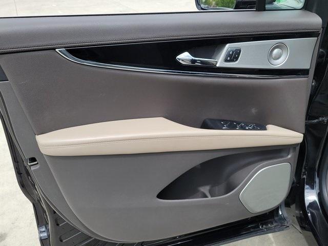 used 2022 Lincoln Nautilus car, priced at $38,392