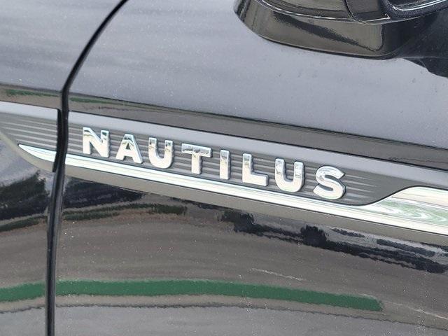 used 2022 Lincoln Nautilus car, priced at $38,392