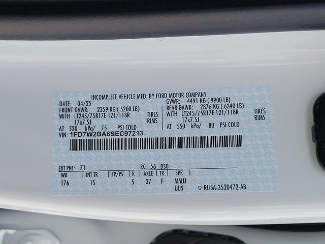new 2025 Ford F-250 car, priced at $53,444