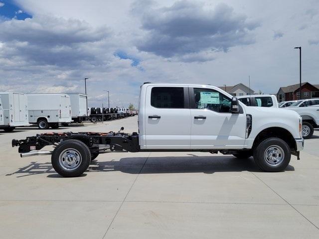 new 2025 Ford F-250 car, priced at $53,444