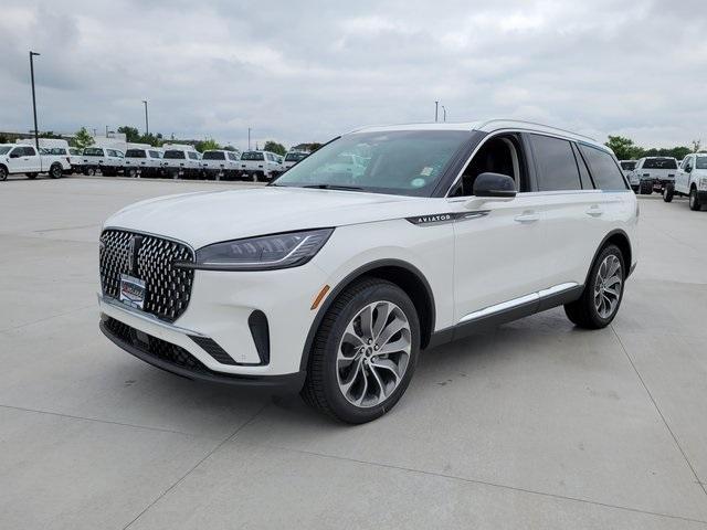new 2025 Lincoln Aviator car, priced at $63,534