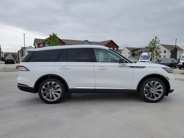 new 2025 Lincoln Aviator car, priced at $63,534