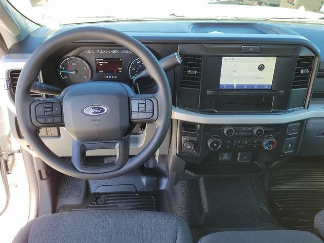 new 2025 Ford F-250 car, priced at $61,354