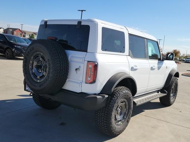 new 2025 Ford Bronco car, priced at $61,114
