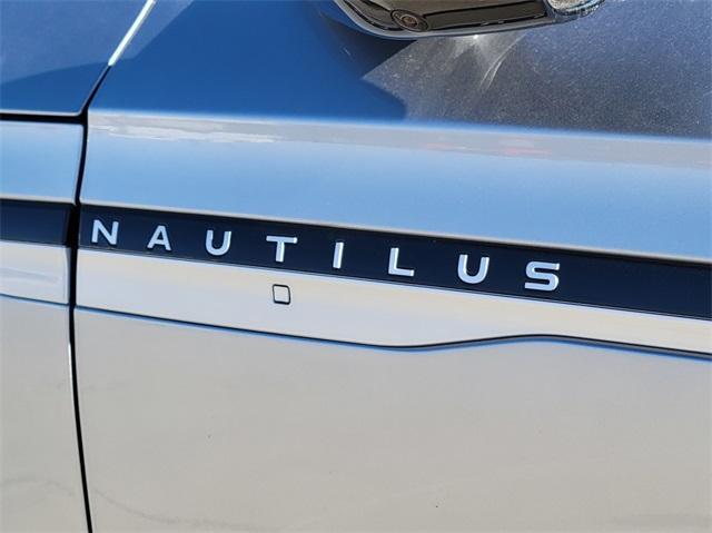 new 2025 Lincoln Nautilus car