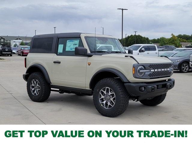 new 2025 Ford Bronco car, priced at $53,354