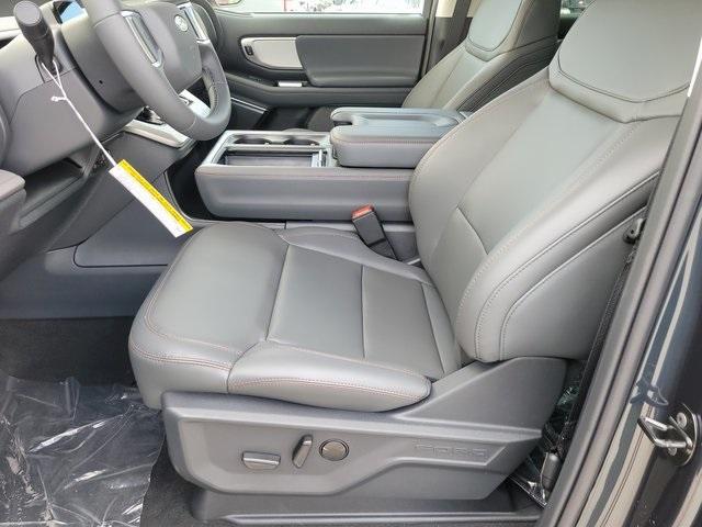new 2025 Ford Expedition car