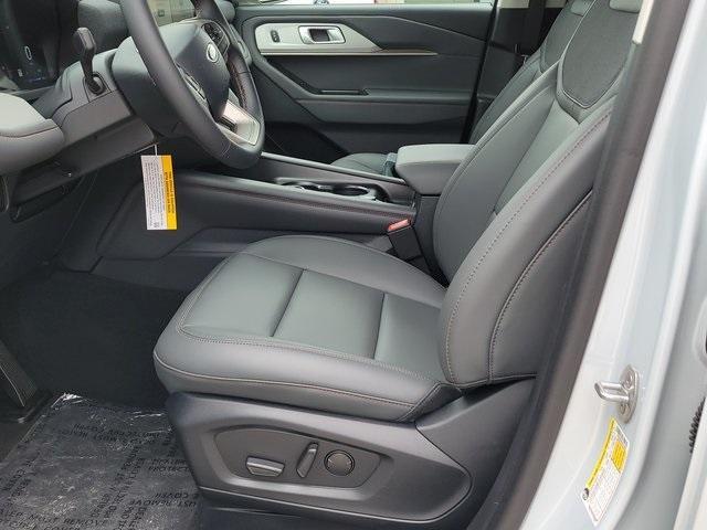new 2025 Ford Explorer car, priced at $46,779