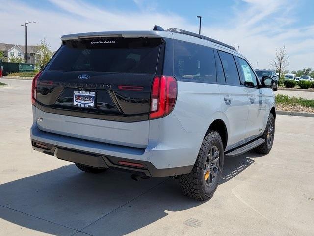new 2025 Ford Expedition car, priced at $87,954