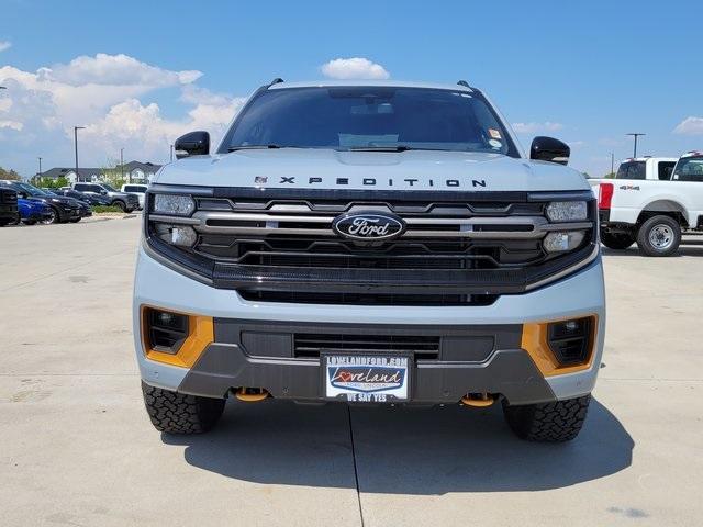 new 2025 Ford Expedition car, priced at $87,954