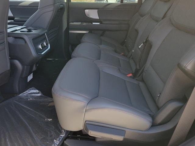 new 2025 Ford Expedition car, priced at $72,699