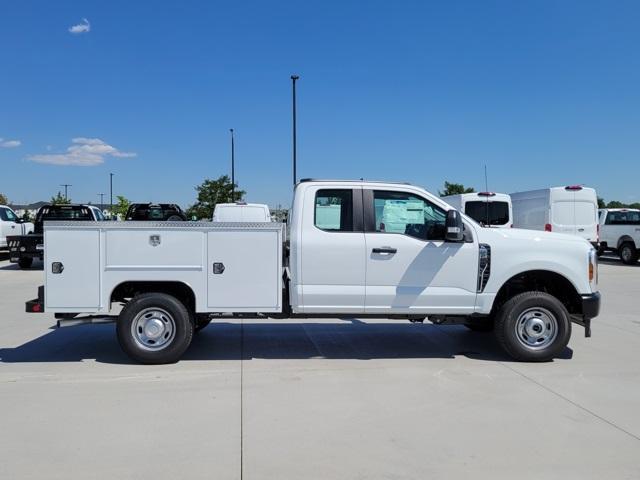 new 2025 Ford F-250 car, priced at $65,068
