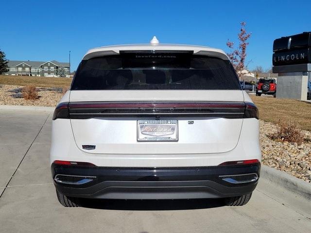 new 2025 Lincoln Nautilus car, priced at $58,214