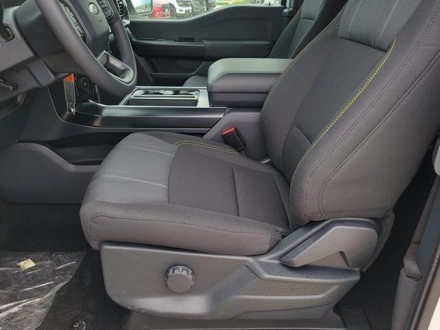 new 2025 Ford F-150 car, priced at $45,413