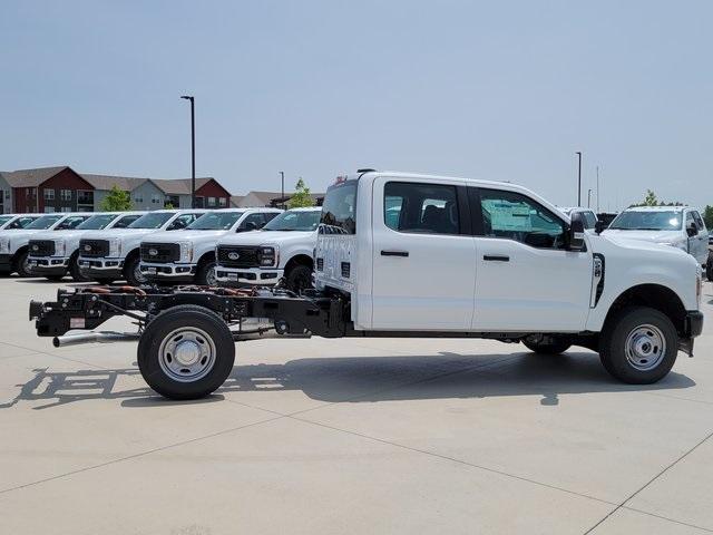 new 2025 Ford F-250 car, priced at $52,479