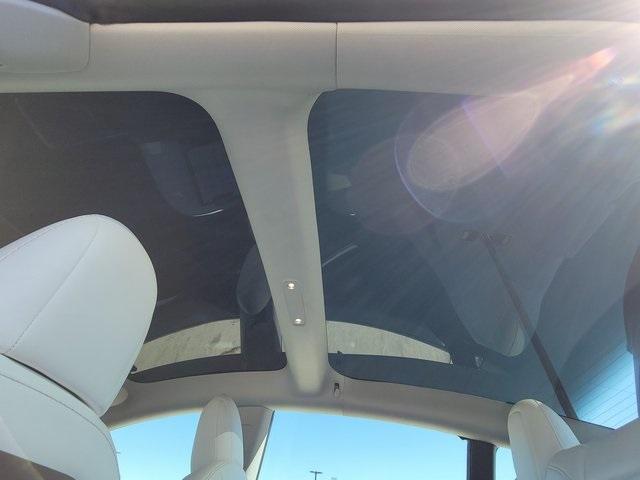 used 2022 Tesla Model 3 car, priced at $27,733