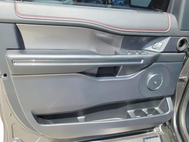 used 2019 Ford Expedition car, priced at $32,426