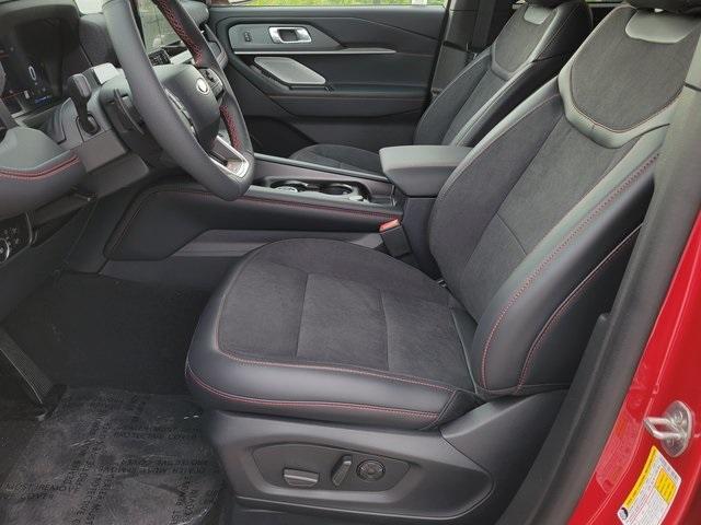 new 2025 Ford Explorer car, priced at $60,974