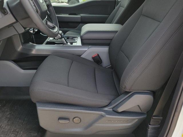 new 2025 Ford F-150 Lightning car, priced at $48,364