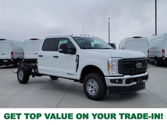 new 2025 Ford F-250 car, priced at $65,789