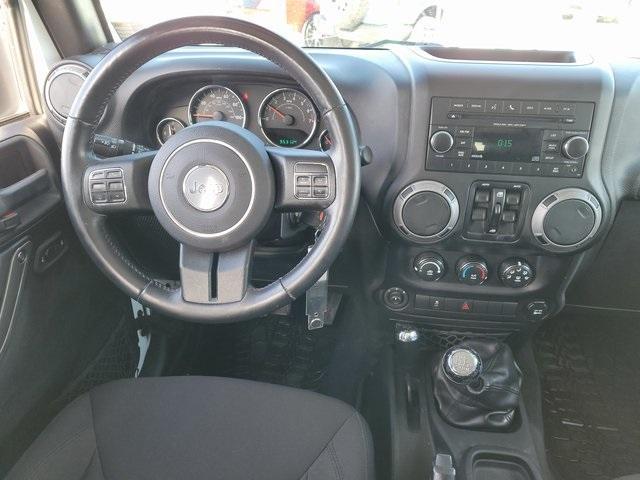 used 2015 Jeep Wrangler Unlimited car, priced at $20,027