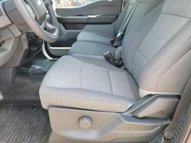 new 2025 Ford F-250 car, priced at $53,229