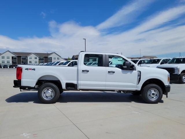 new 2025 Ford F-350 car, priced at $53,329