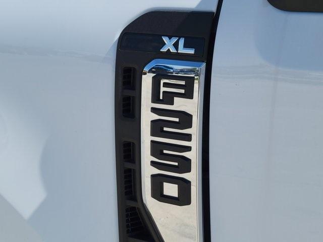 new 2025 Ford F-250 car, priced at $61,934