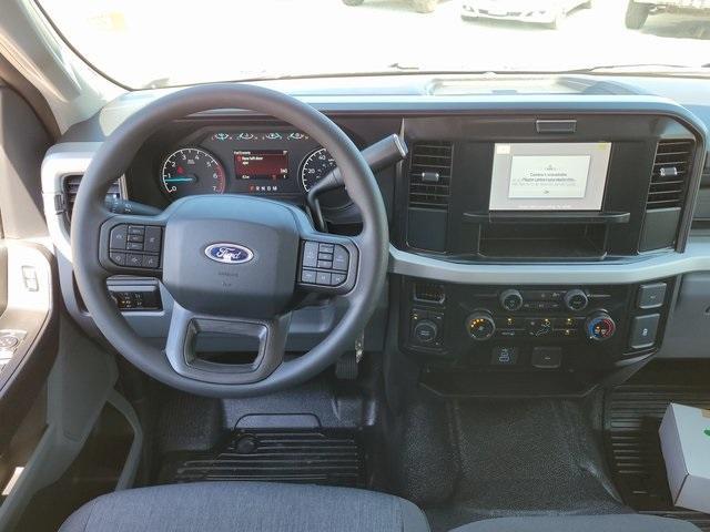 new 2025 Ford F-250 car, priced at $53,444