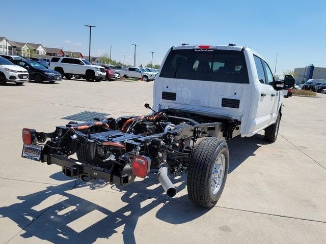 new 2025 Ford F-250 car, priced at $53,444