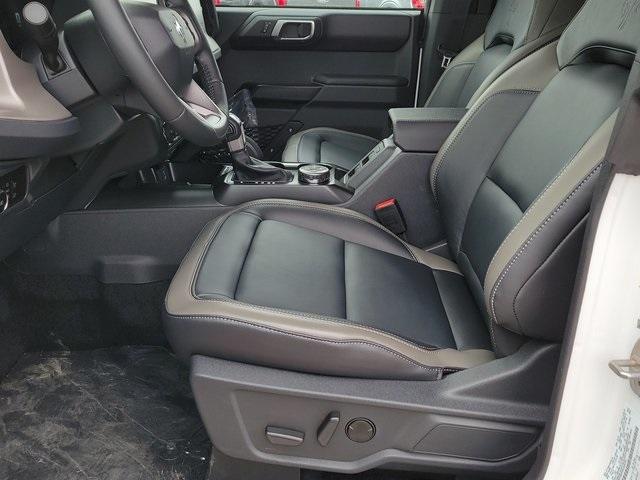new 2025 Ford Bronco car, priced at $60,884