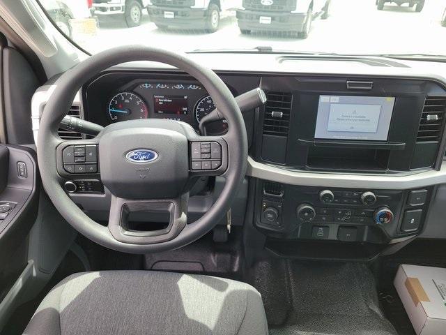 new 2025 Ford F-250 car, priced at $52,979