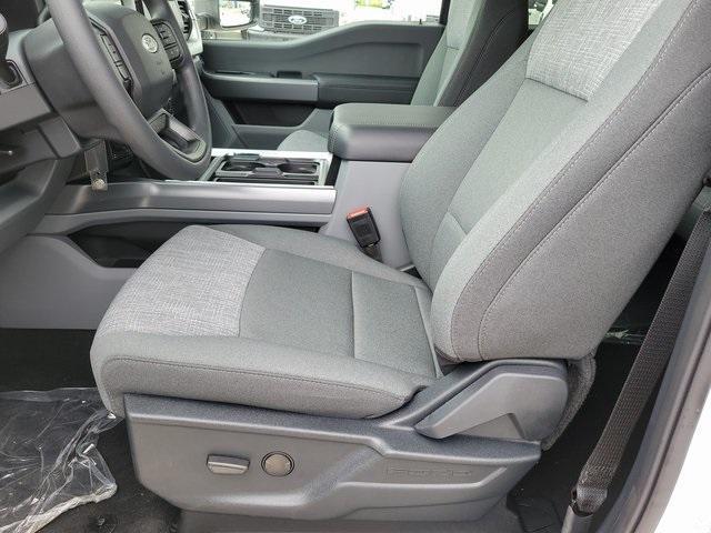 new 2025 Ford F-250 car, priced at $57,954