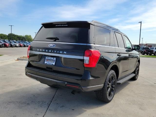 new 2024 Ford Expedition car, priced at $65,176