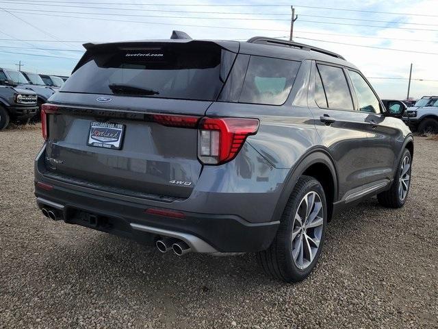 new 2025 Ford Explorer car, priced at $61,156