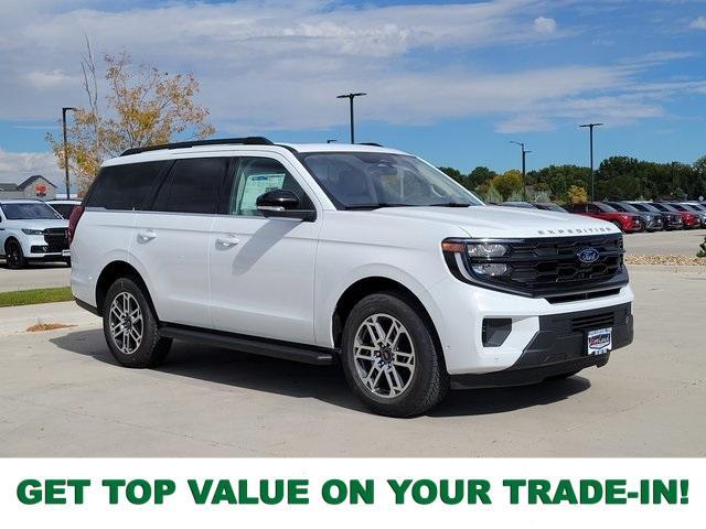 new 2025 Ford Expedition car, priced at $73,784