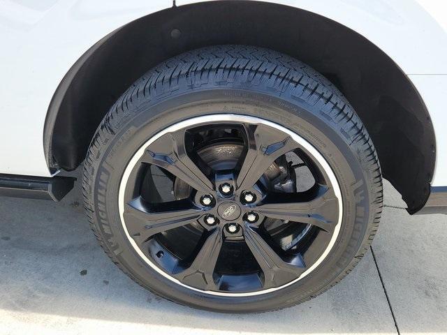used 2024 Ford Expedition car, priced at $64,822