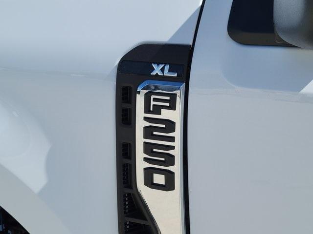 new 2025 Ford F-250 car, priced at $53,199