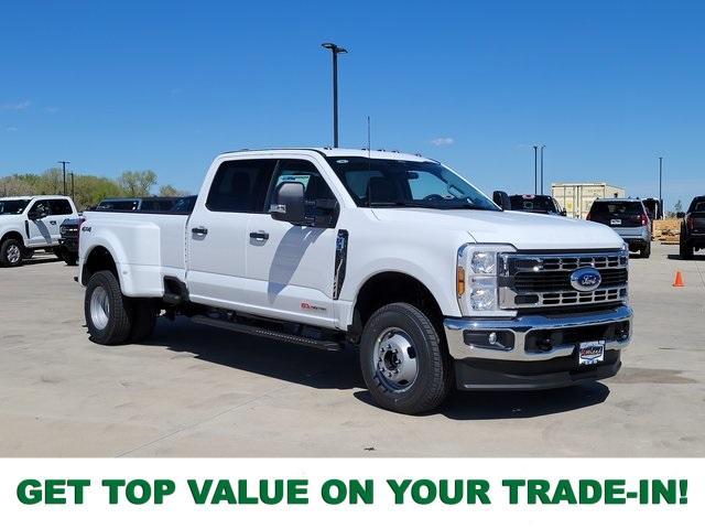 new 2025 Ford F-350 car, priced at $72,744