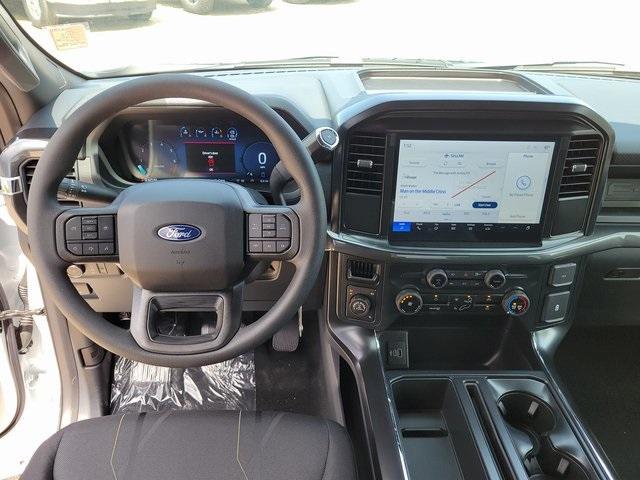 new 2025 Ford F-150 car, priced at $46,870
