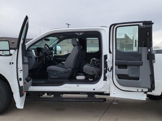 new 2024 Ford F-250 car, priced at $55,969